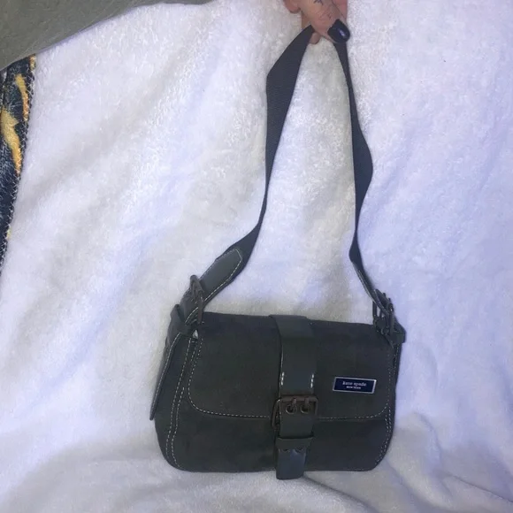 Kate Spade ❤️‍🔥 VINTAGE RARE❤️‍🔥 Olive Green shoulder Bag - Picture 5 of 8
